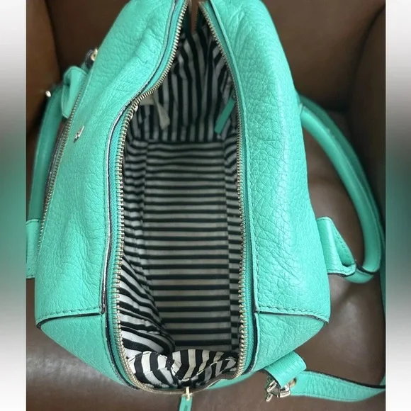 Southport Ave Alessa - Picture 4 of 4